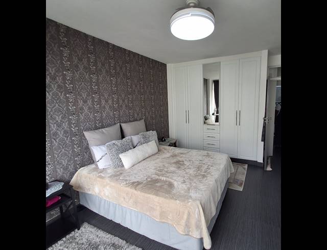 2 BEDROOM APARTMENT FOR SALE IN NORTH BEACH